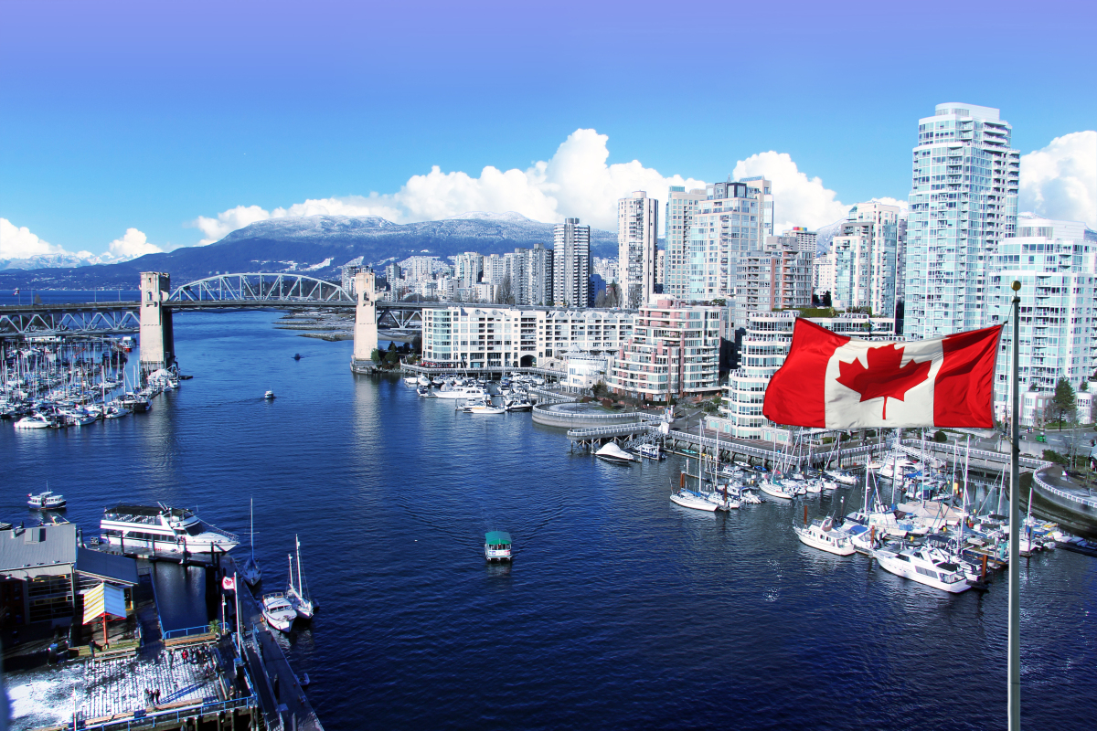 Gửi hàng từ HCM đi Vancouver tiết kiệm, uy tín, an toàn với NoibaiExpress