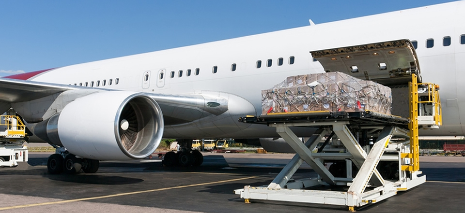 Quy định vận chuyển thực phẩm bằng máy bay?