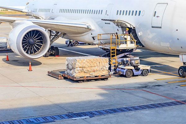 Các loại hàng hóa bị cấm vận chuyển bằng đường hàng không (Air Freight)