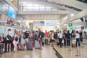 Hoàn Vé Và Bồi Thường Khi Chậm Chuyến Bay