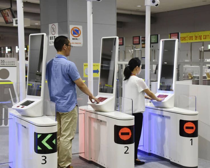 Mỗi Ngày 3.000 - 4.000 Lượt Khách Check-in Bằng Sinh Trắc Học Tại Nội Bài
